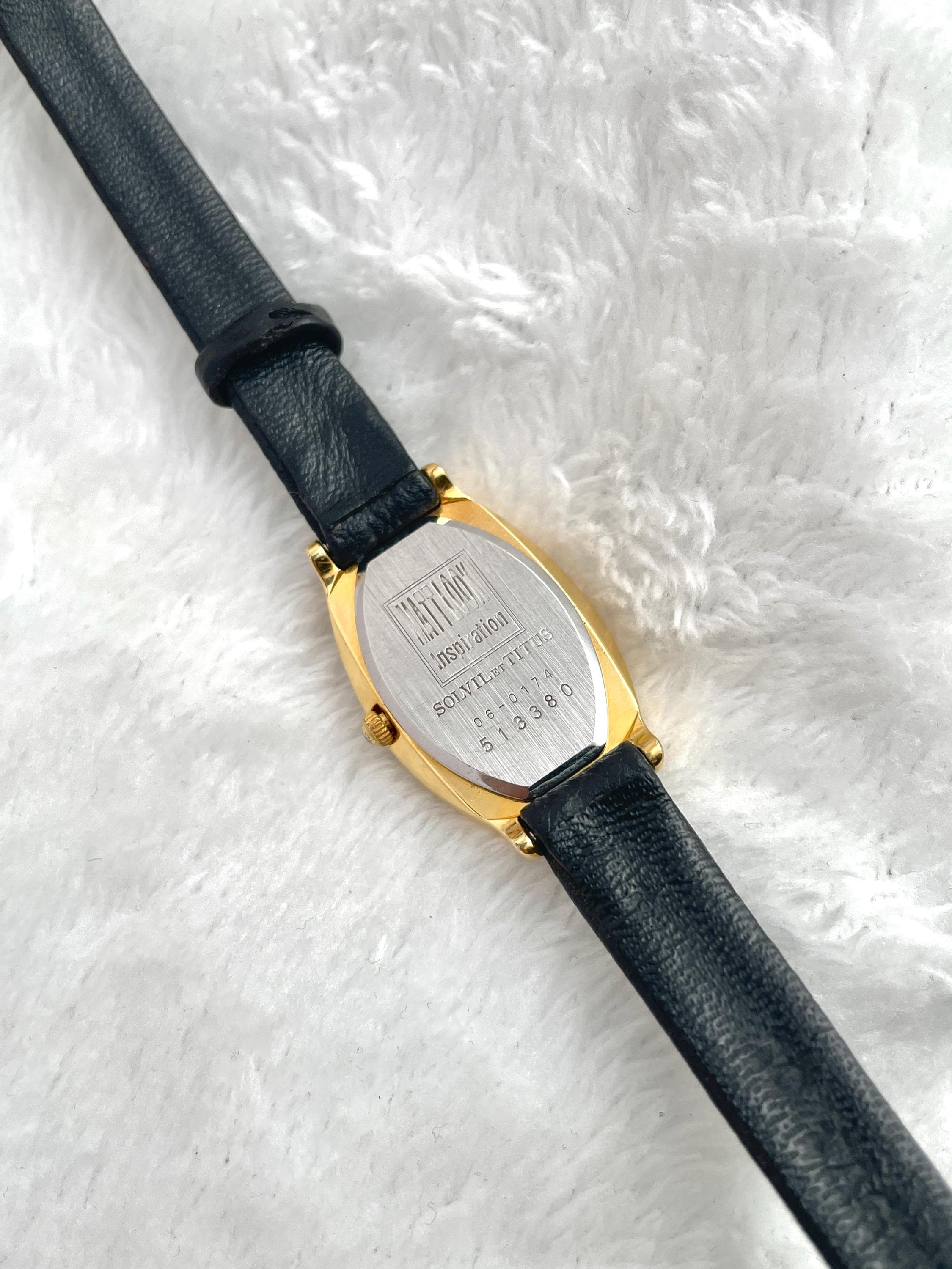 Solvil et Titus Oval Roman Gold Tone