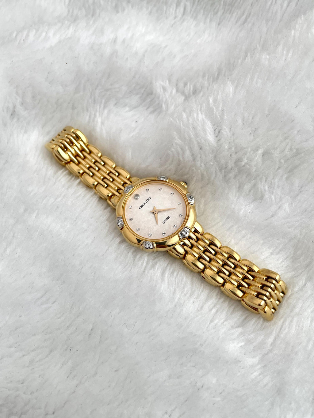 Vintage 90's Seiko Exceline 6 Diamond Dainty Gold Women Watch 4n20 0640