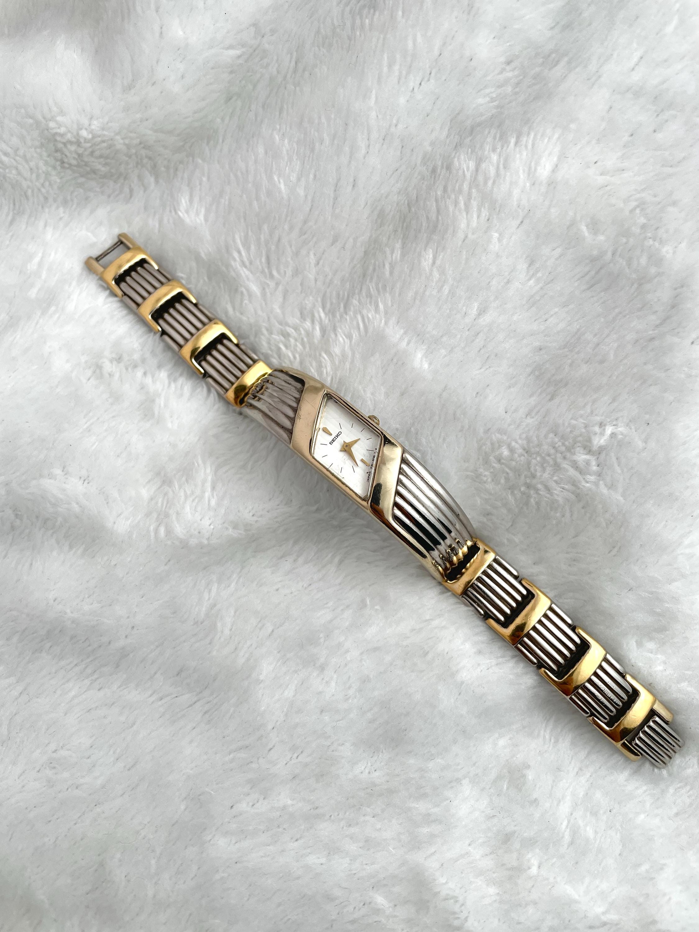 Rare Seiko Two-tone Semi Bangle Watch Two-tone 1F20-6F20