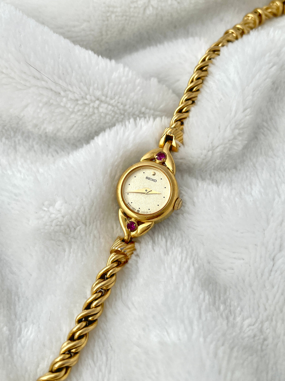 Seiko Round Ruby Rope Bracelet Jewellery Style