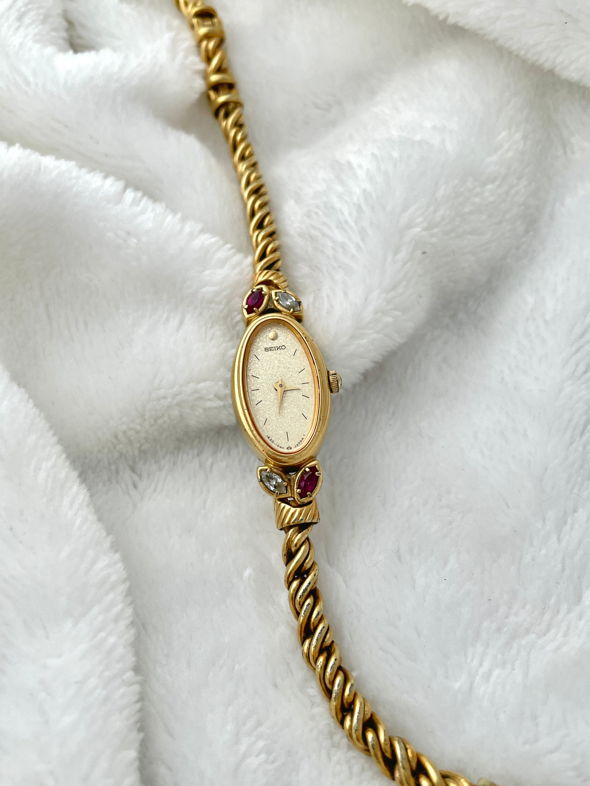 Vintage Seiko Oval Ruby Gems