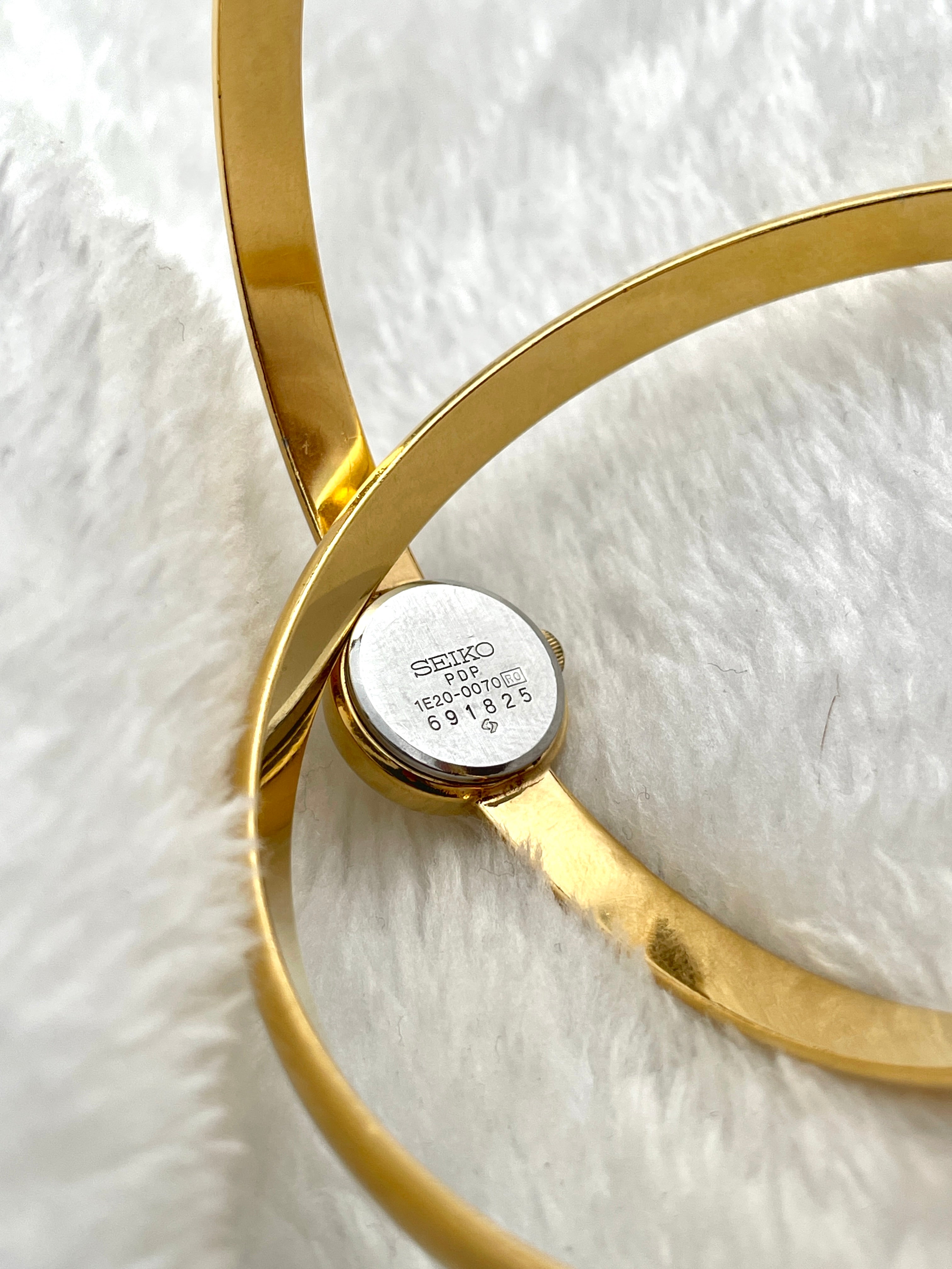 Rare 90s Seiko Double Bangle Gold
