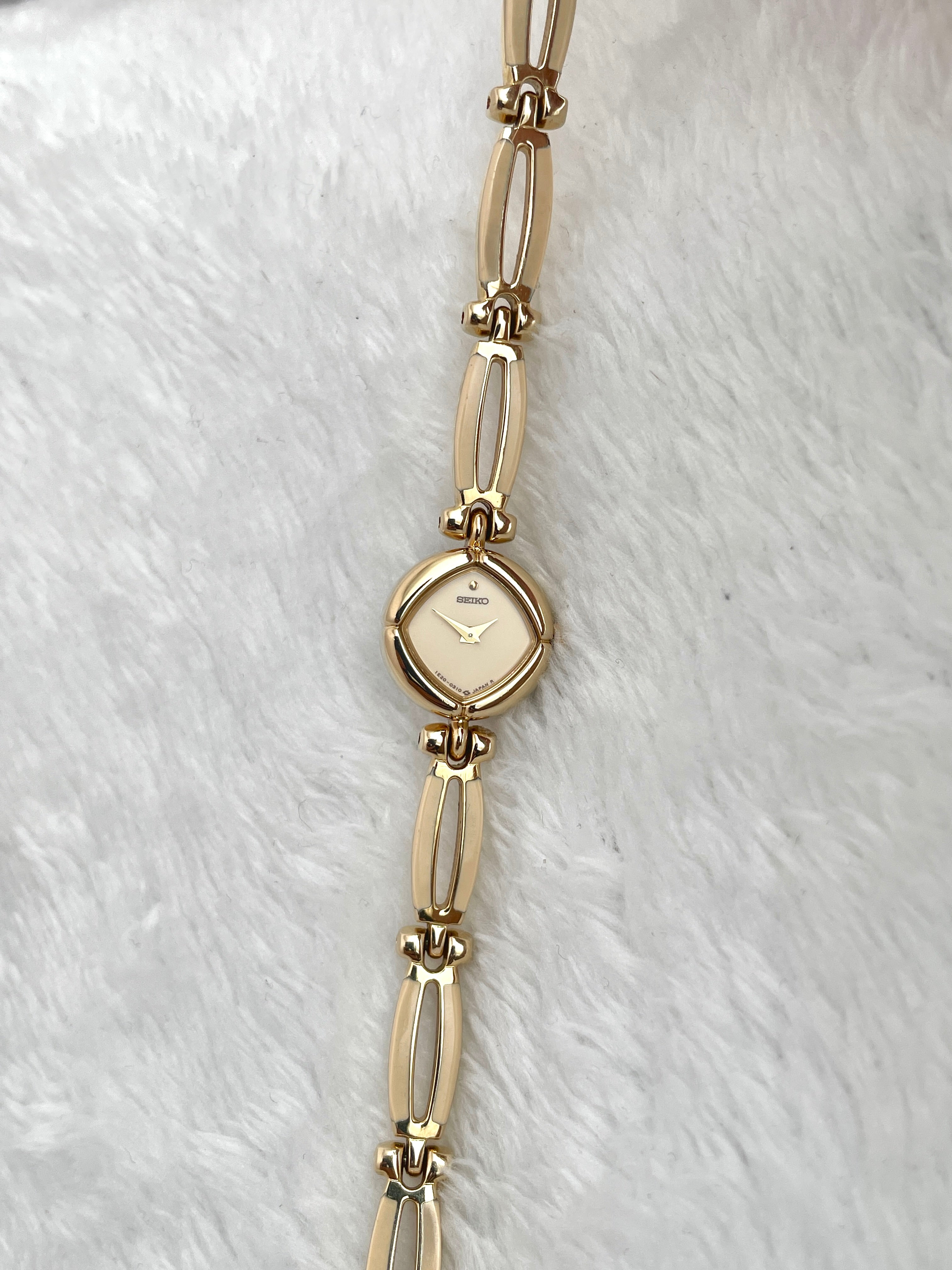 Petite 90s Seiko Gold Tone Women Watch