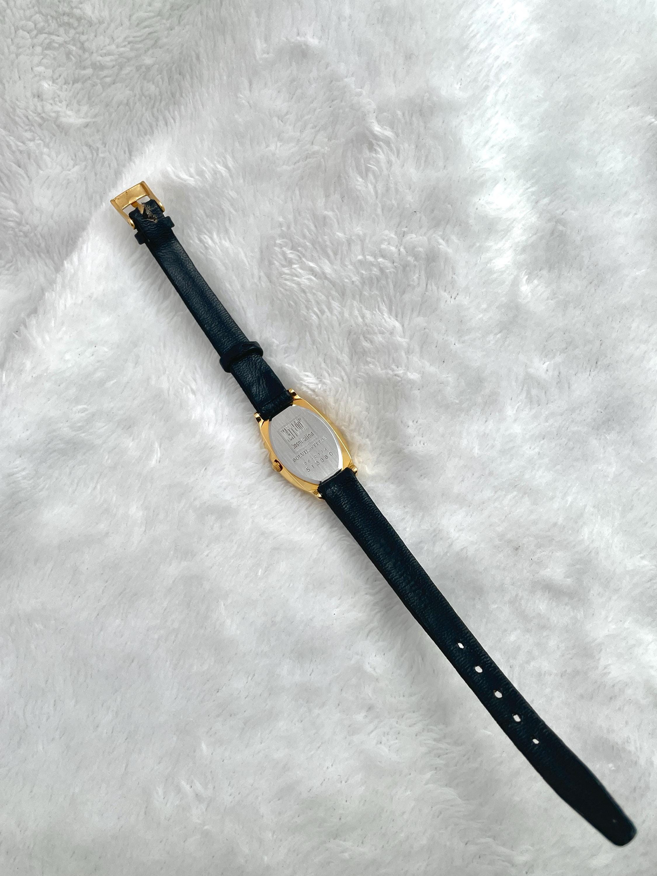 Solvil et Titus Oval Roman Gold Tone